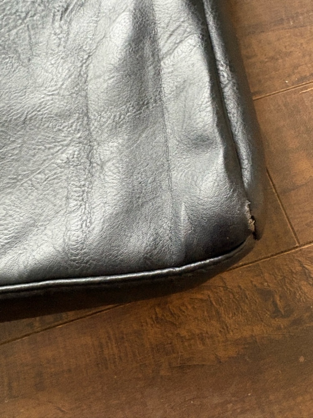 Black Messenger bag - Picture 10 of 10